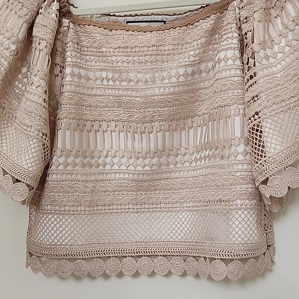 Alexis Women's  Beige Finn Off Shoulder Lace Top Small Whimsy - Picture 8 of 17